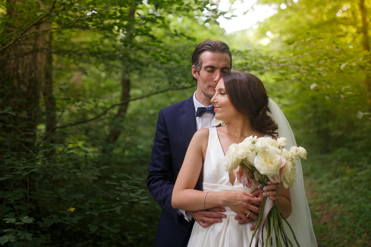 Photo de couple au Chateau de Vallery